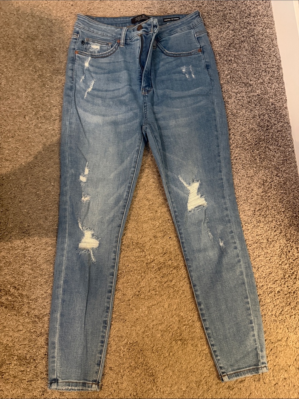 Judy Blue Medium Wash Distressed Skinny Jeans NWOT